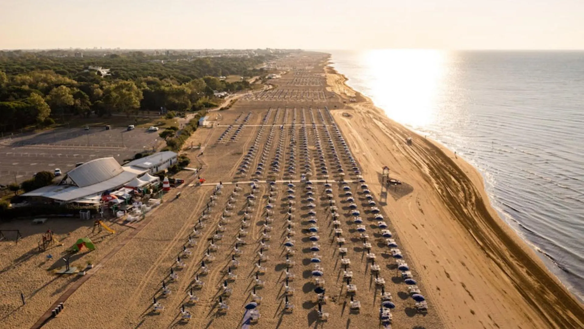 Peaceful Seaside Apartment - Beahost Bibione Italy